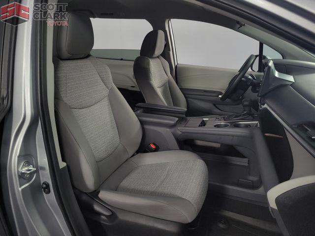 used 2022 Toyota Sienna car, priced at $39,884