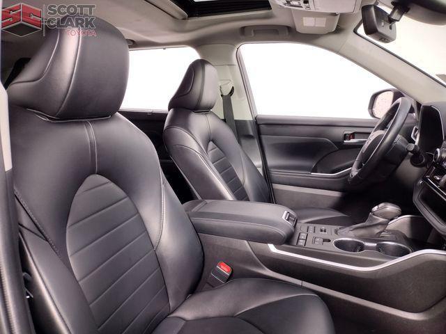 used 2022 Toyota Highlander car, priced at $41,277