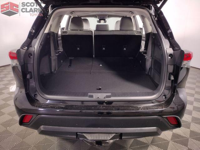 new 2025 Toyota Highlander car, priced at $50,366