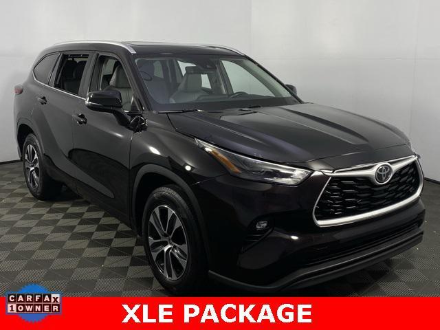 used 2022 Toyota Highlander car, priced at $35,757