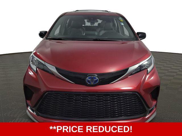 used 2023 Toyota Sienna car, priced at $43,287
