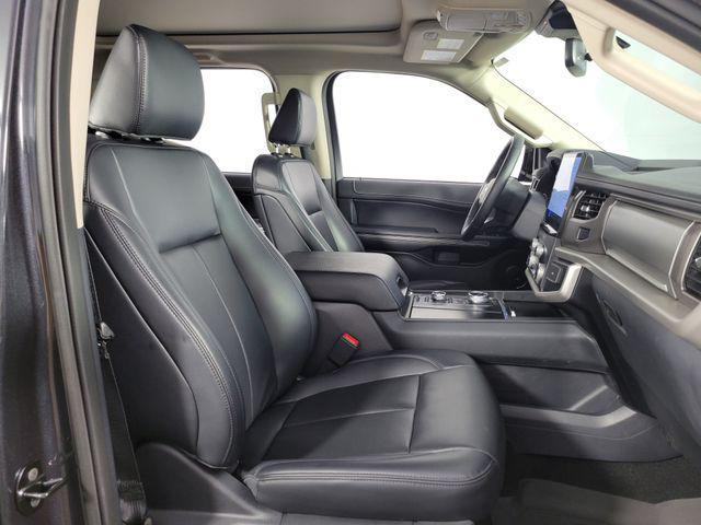 used 2024 Ford Expedition car, priced at $54,057
