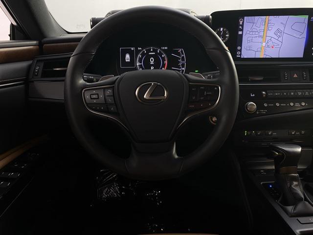 used 2022 Lexus ES 350 car, priced at $35,877