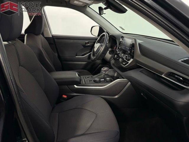 used 2022 Toyota Highlander car, priced at $36,809