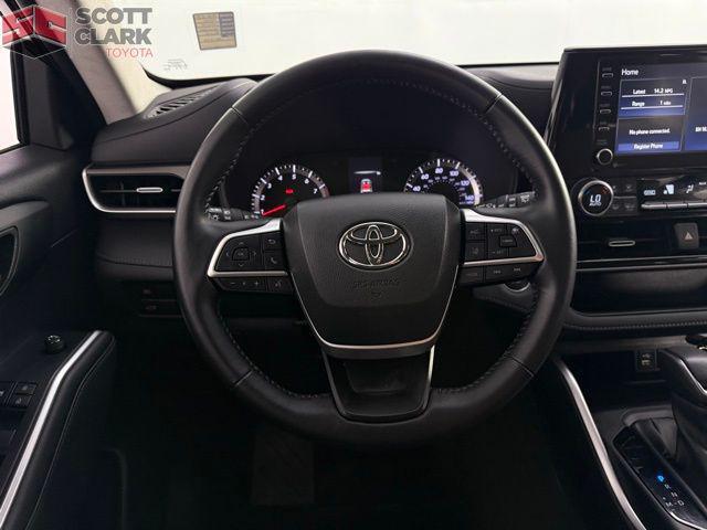 used 2022 Toyota Highlander car, priced at $36,809