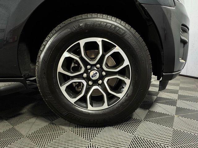 used 2024 Ford Expedition car, priced at $55,616