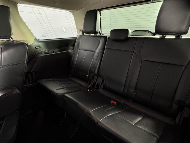used 2024 Ford Expedition car, priced at $55,616