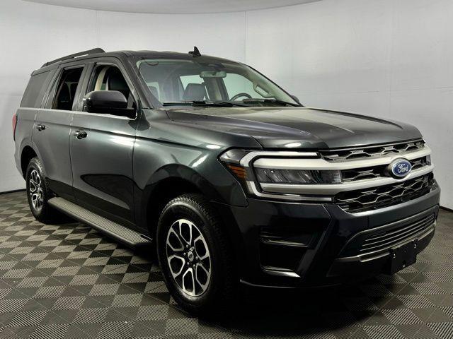 used 2024 Ford Expedition car, priced at $55,616