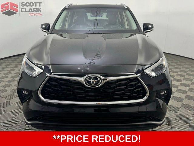 used 2024 Toyota Highlander car, priced at $39,939