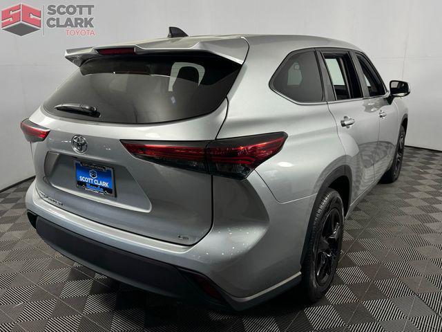 used 2023 Toyota Highlander car, priced at $34,229