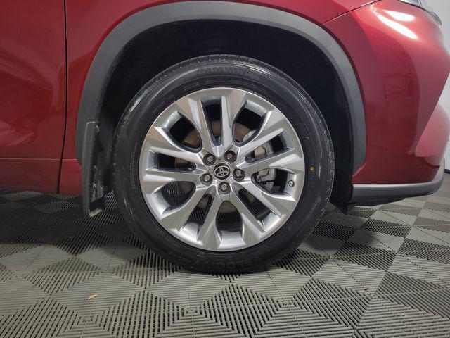 used 2024 Toyota Highlander Hybrid car, priced at $47,926