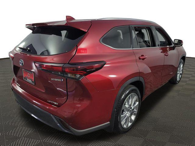 used 2024 Toyota Highlander Hybrid car, priced at $47,926
