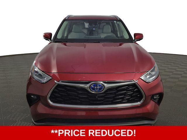 used 2024 Toyota Highlander Hybrid car, priced at $47,926