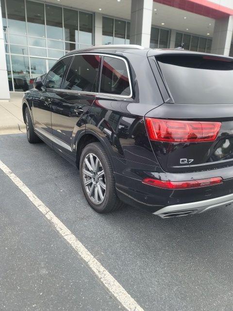 used 2019 Audi Q7 car, priced at $32,563