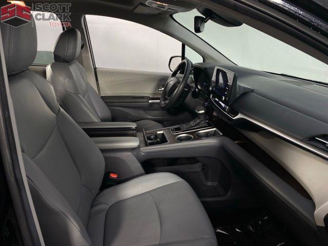 used 2024 Toyota Sienna car, priced at $43,016