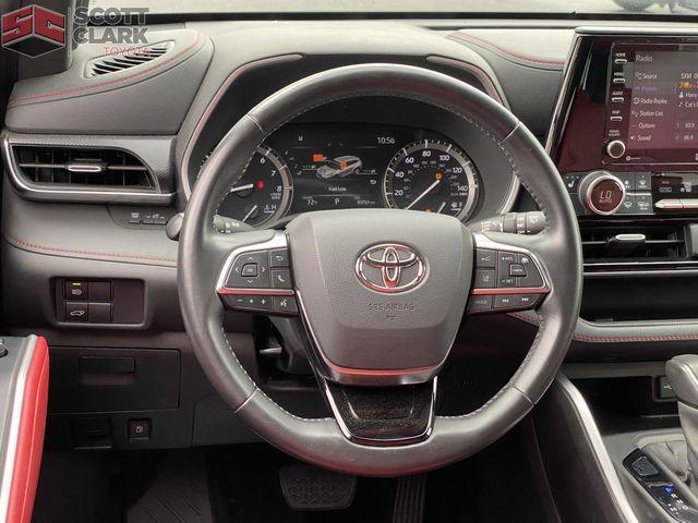 used 2021 Toyota Highlander car, priced at $32,201