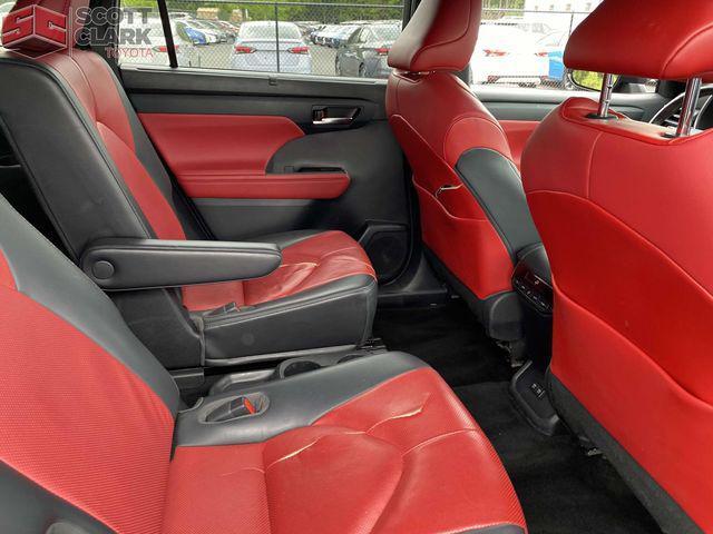 used 2021 Toyota Highlander car, priced at $32,201