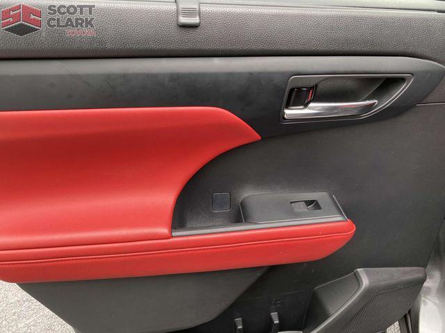 used 2021 Toyota Highlander car, priced at $32,201