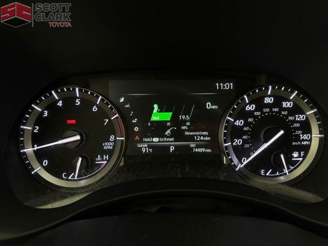 used 2022 Toyota Highlander car, priced at $34,003