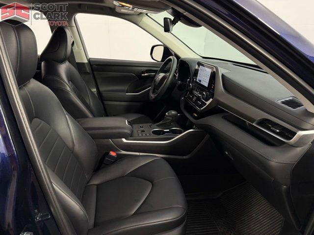 used 2023 Toyota Highlander car, priced at $39,929