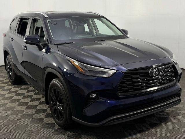 used 2023 Toyota Highlander car, priced at $41,736