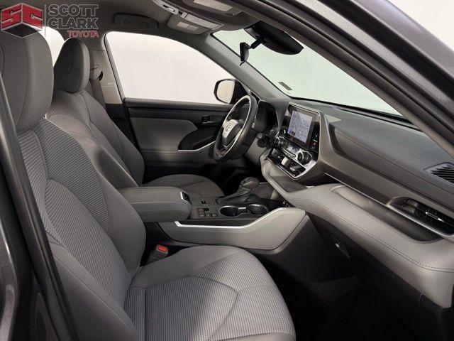 used 2023 Toyota Highlander car, priced at $31,416