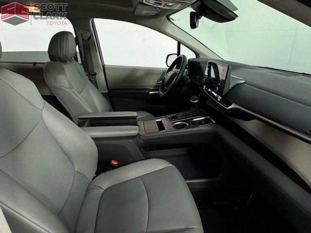 used 2023 Toyota Sienna car, priced at $39,858