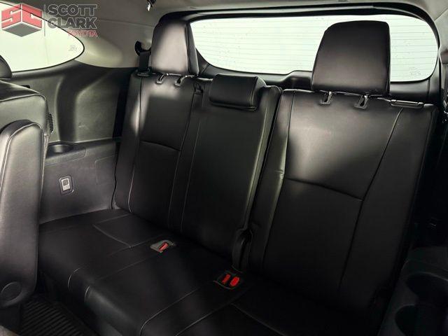 used 2022 Toyota Highlander Hybrid car, priced at $46,377