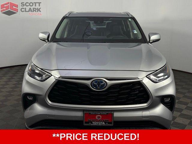 used 2022 Toyota Highlander Hybrid car, priced at $46,377