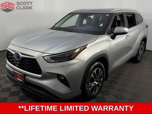 used 2022 Toyota Highlander Hybrid car, priced at $46,377