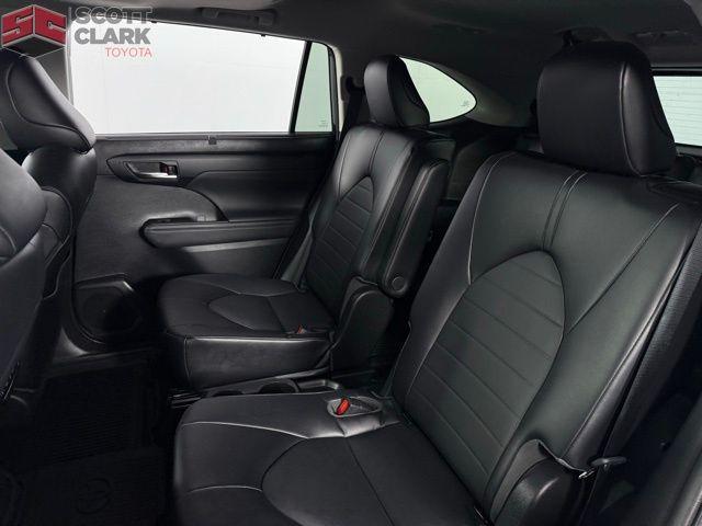 used 2022 Toyota Highlander Hybrid car, priced at $46,377