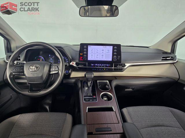 used 2022 Toyota Sienna car, priced at $31,918