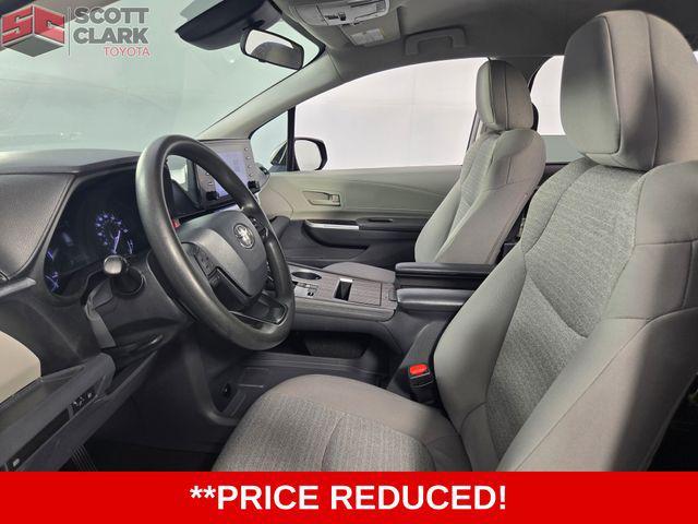 used 2022 Toyota Sienna car, priced at $31,918