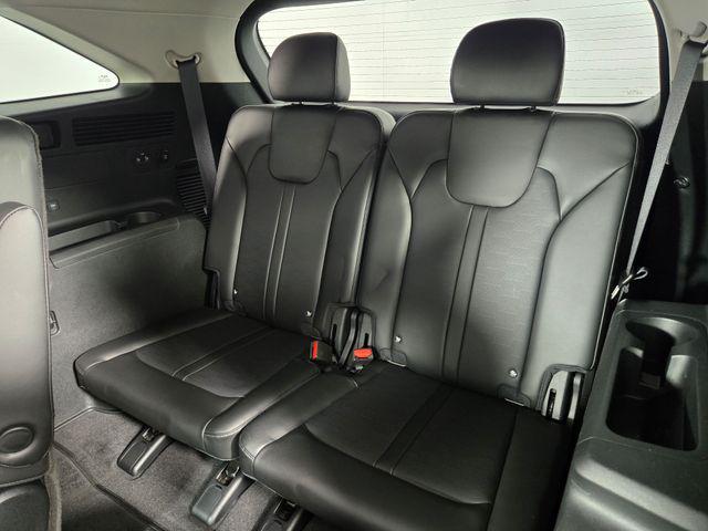 used 2024 Kia Sorento car, priced at $35,396
