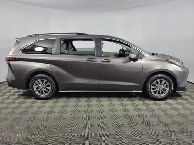 used 2023 Toyota Sienna car, priced at $39,786