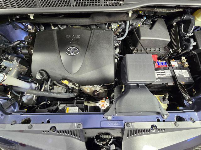 used 2018 Toyota Sienna car, priced at $29,067