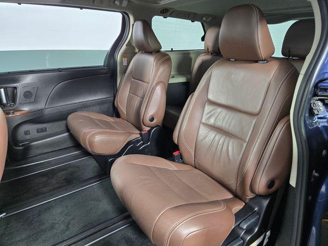 used 2018 Toyota Sienna car, priced at $29,067
