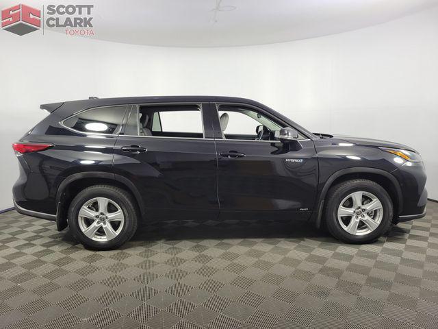 used 2021 Toyota Highlander Hybrid car, priced at $28,486