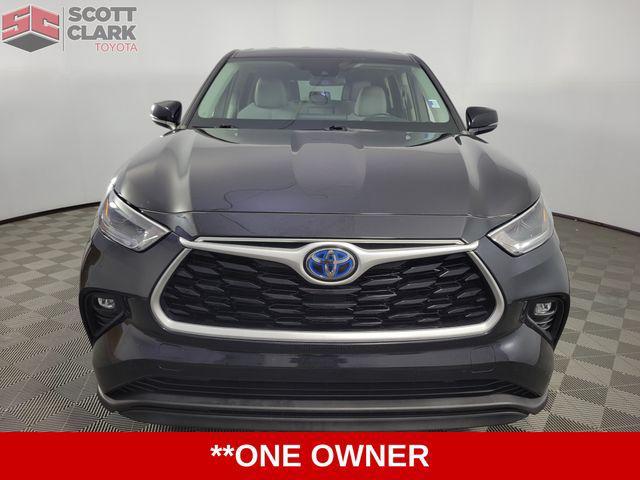 used 2021 Toyota Highlander Hybrid car, priced at $28,486