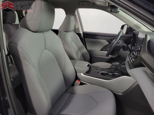 used 2021 Toyota Highlander Hybrid car, priced at $28,486