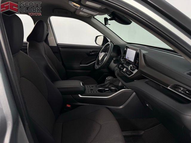 used 2024 Toyota Highlander car, priced at $37,789