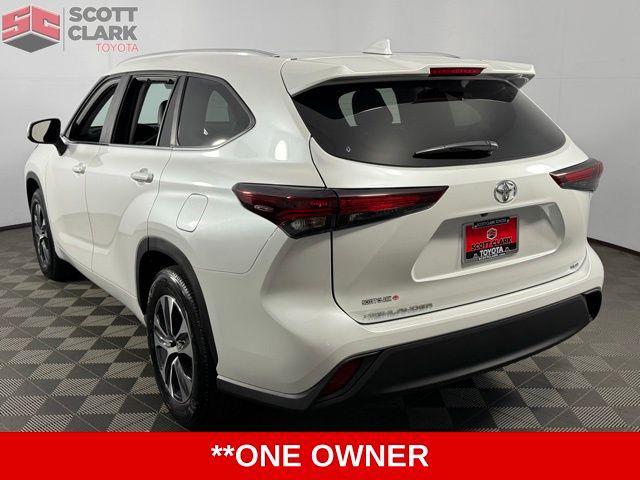 used 2024 Toyota Highlander car, priced at $42,290