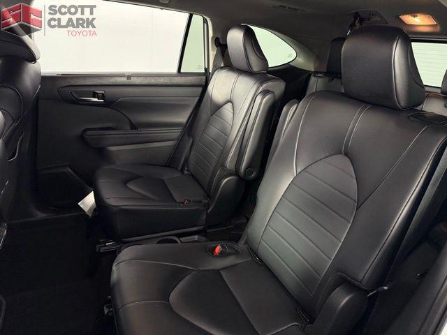 used 2024 Toyota Highlander car, priced at $42,290