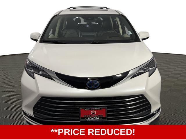used 2024 Toyota Sienna car, priced at $49,047