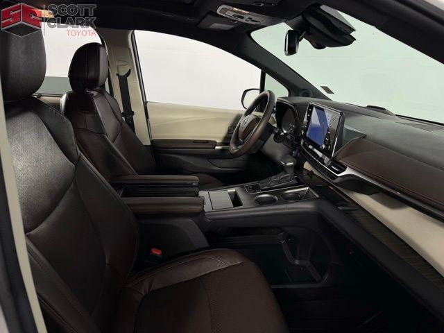 used 2024 Toyota Sienna car, priced at $53,993