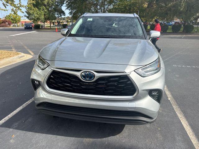 used 2021 Toyota Highlander Hybrid car, priced at $34,591