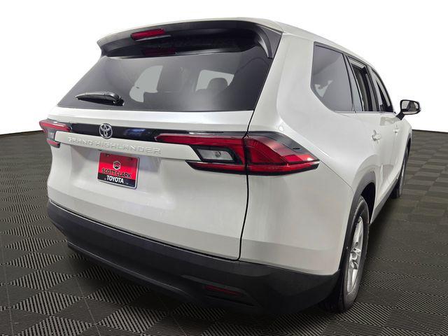 new 2026 Toyota Highlander car, priced at $45,481
