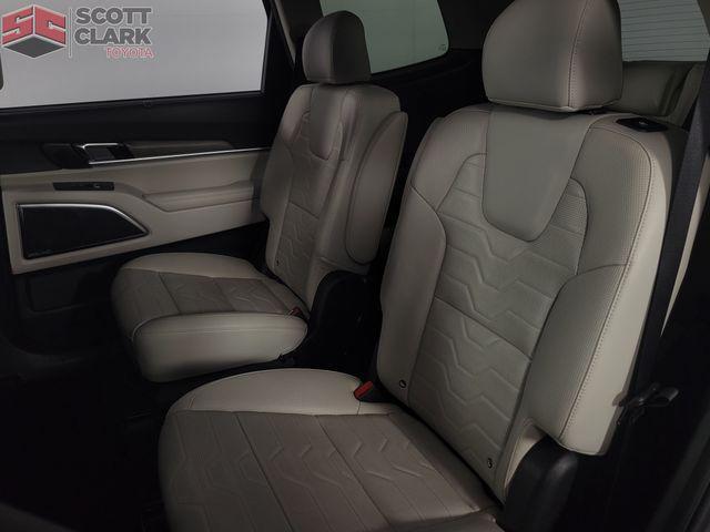 used 2022 Kia Telluride car, priced at $29,762