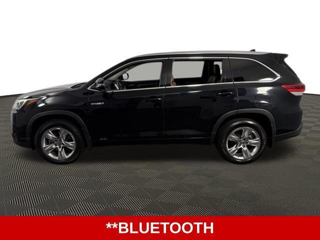 used 2019 Toyota Highlander Hybrid car, priced at $31,100