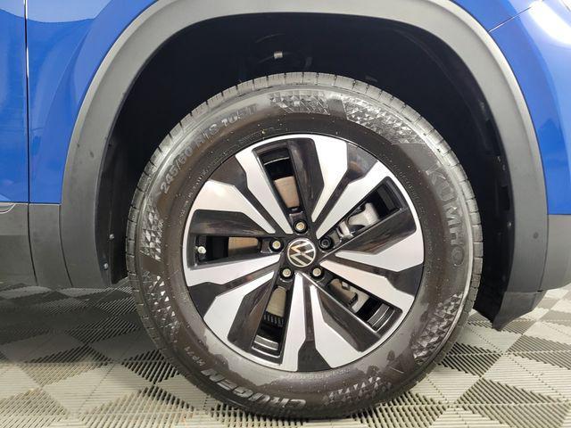 used 2025 Volkswagen Atlas car, priced at $35,911